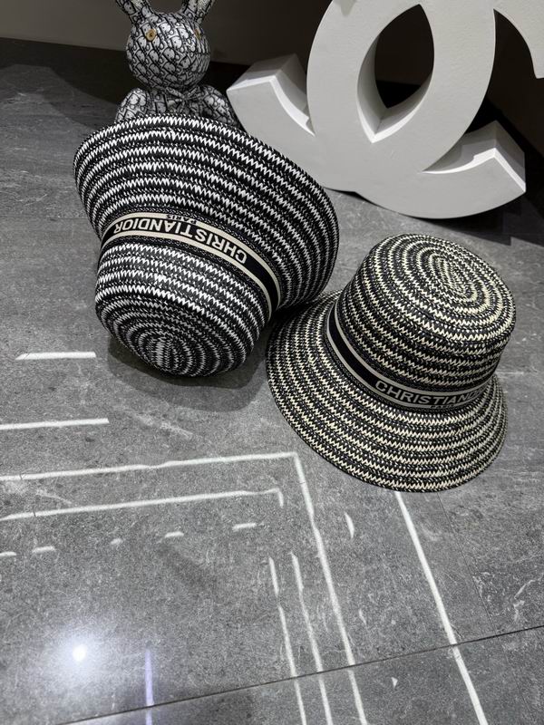 Dior top hat dx127